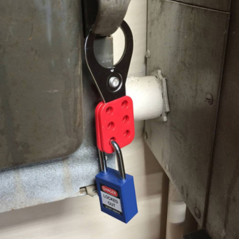 1.5寸鋼制搭扣鎖使用圖